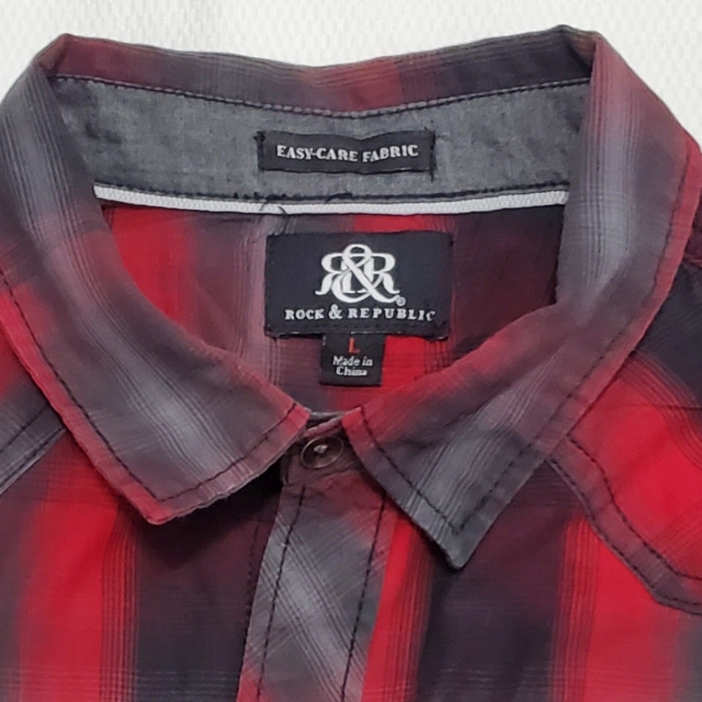 Rock & Republic Red Black Plaid Button Down Shirt Large - Picture 3 of 9